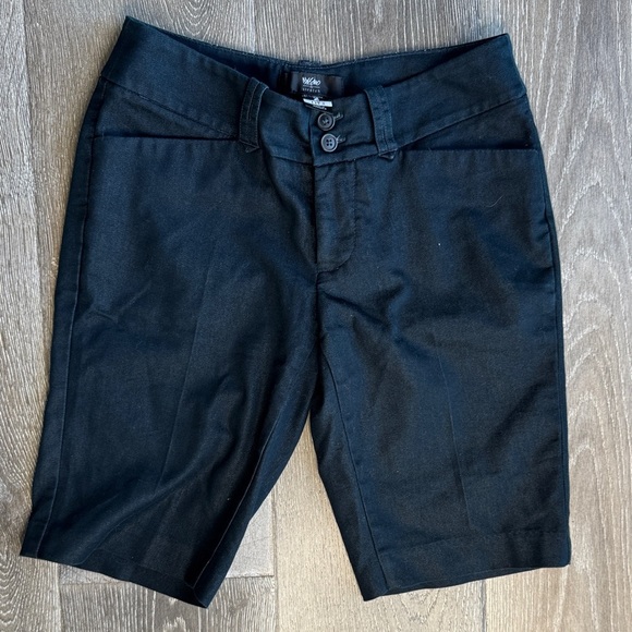 Mossimo Supply Co. Pants - Mossimo Supply Co. Black Women's Shorts SL0315